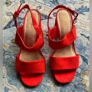 Old Navy Red 2 1/2 Block Heel Sandal Size 7, Brand New Never Worn